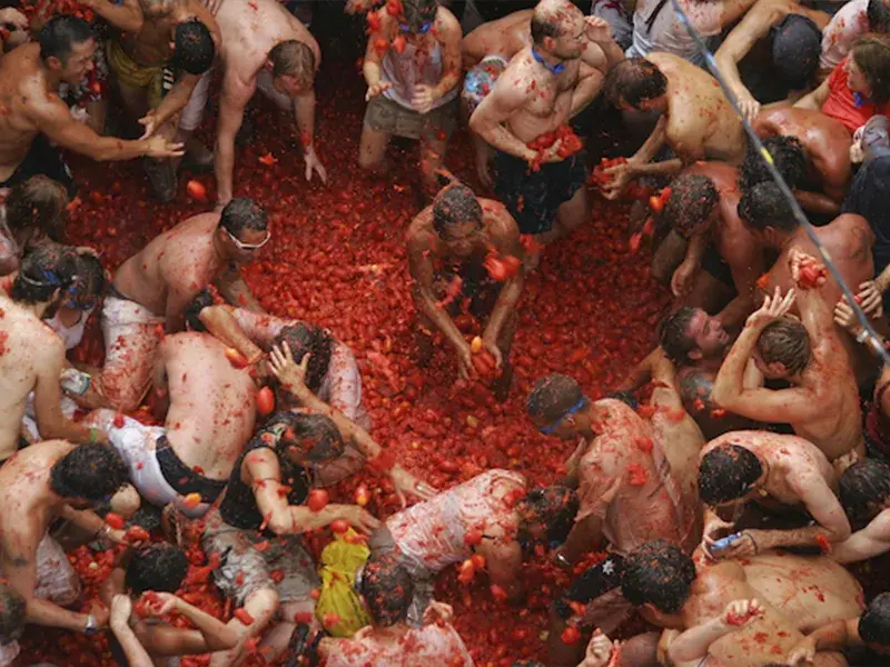 La Tomatina, svátek házení rajčat