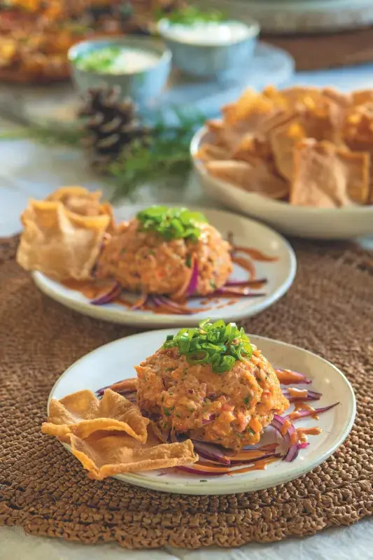 Lososový tataráček v asijském stylu