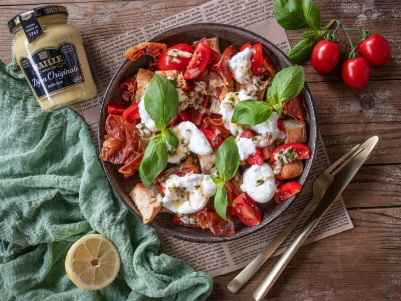Panzanella salát