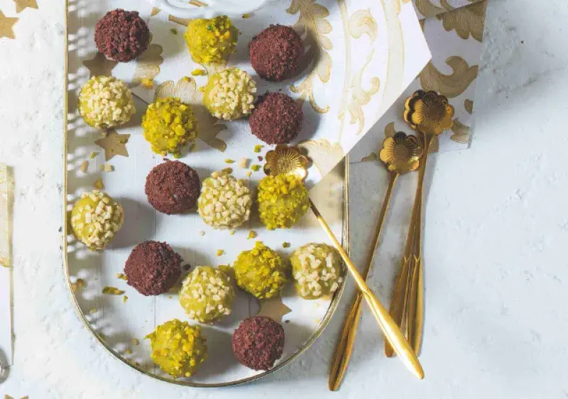 Nepečené pistáciovo-marcipánové kuličky