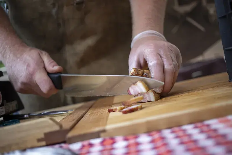 Uzený bůček od Udírny Plzák z Plzně