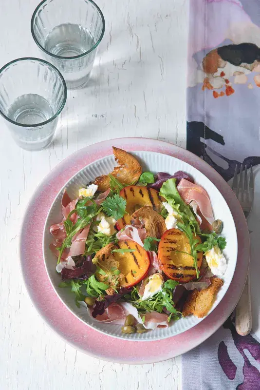 Panzanella s nektarinkami