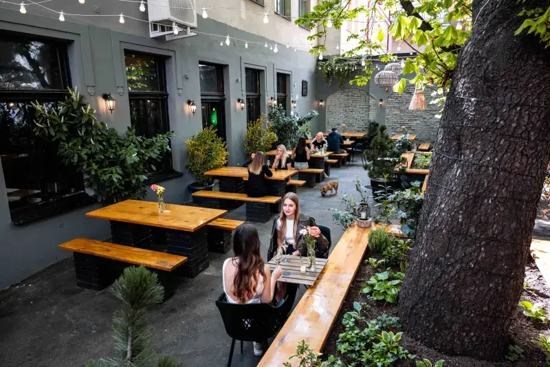 Zahrádka Arthur's Pub