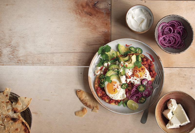Rančerská vejce (huevos rancheros)