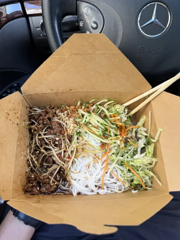 Bun bo nam bo v Rice House