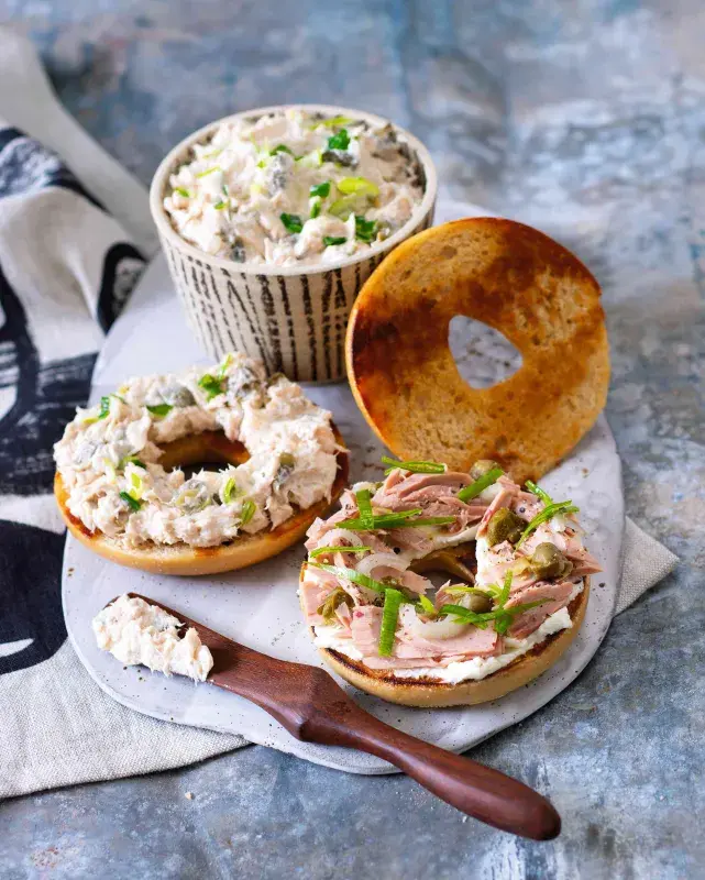 Slavnostní tuňáková pomazánka