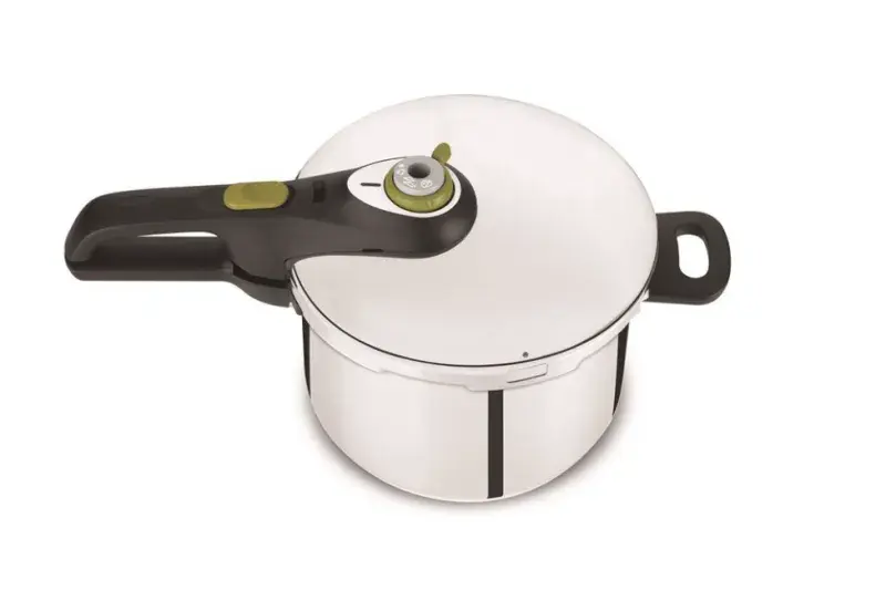 Tlakový hrnec Tefal Secure 5 z Datart