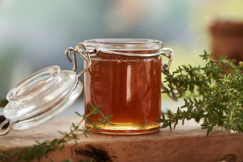 Tymianovy_sirup_shutterstock_2508389383.jpg