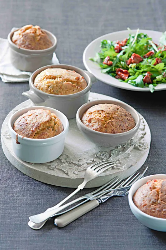 Velikonoční nádivka se šunkou, sýrem a bylinkami