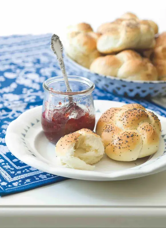 Vláčné domácí housky