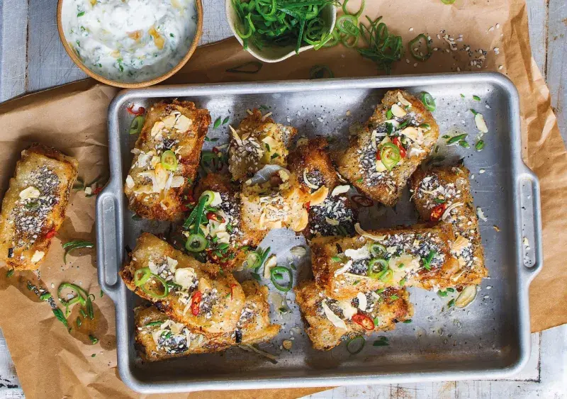 Závitky s vejci, slaninou a sýrem