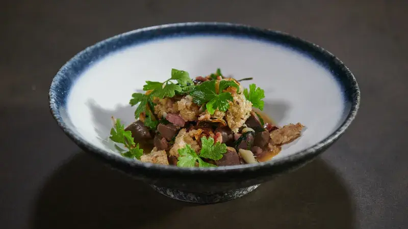 Jan Punčochář: Kachní srdce a žaludky se slaninou a cibulí