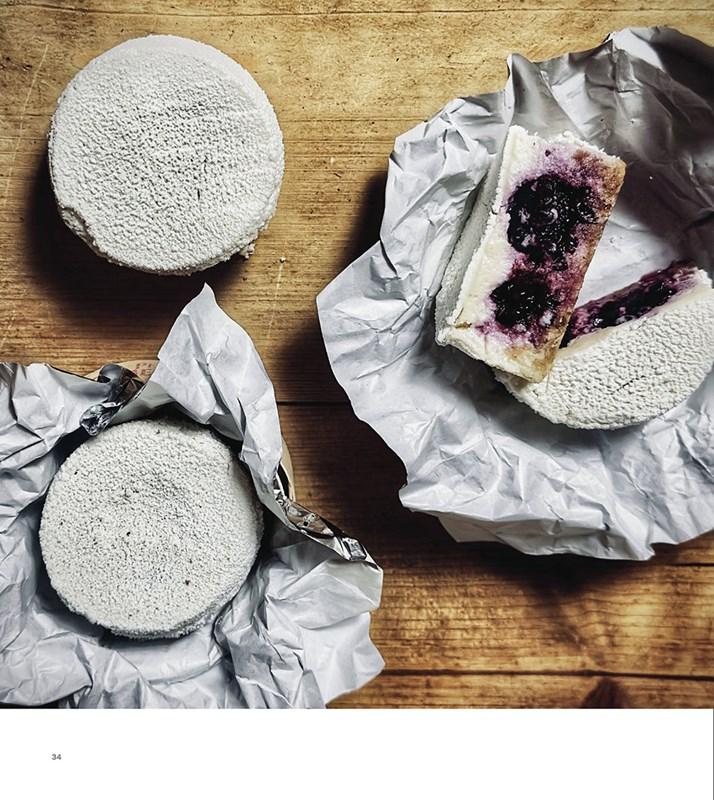 Je to cheesecake, nebo plísňový sýr? Z Kuchařky Vojtěcha Vrtišky