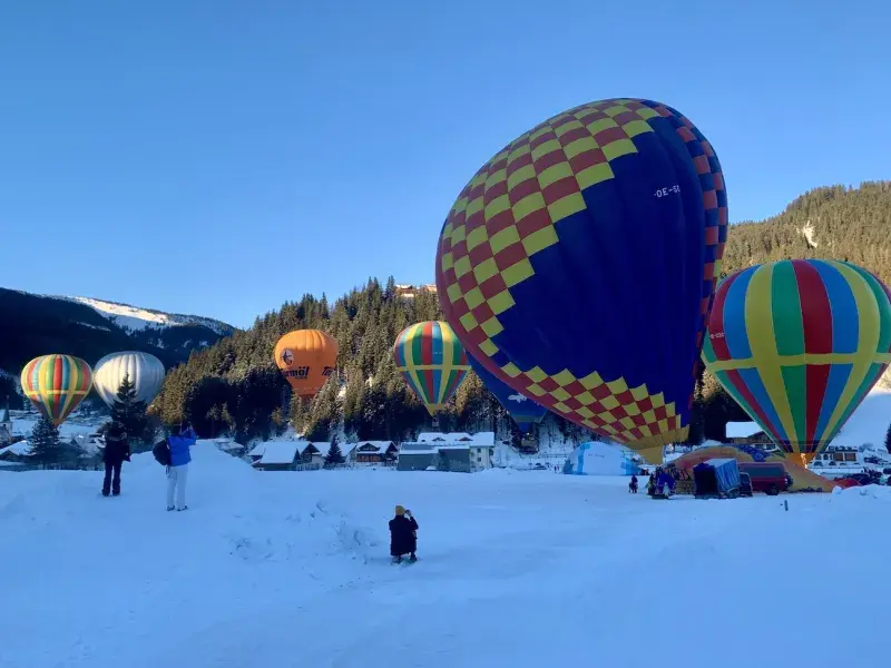 Ranní start balónů Filzmoos
