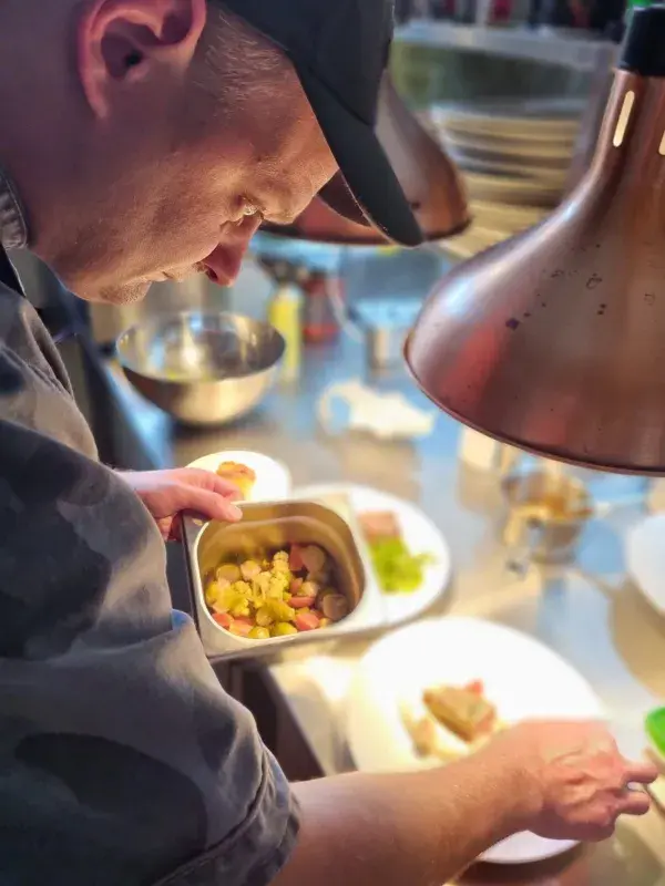 Šéfkuchař restaurace Hlučov Lukáš Patera