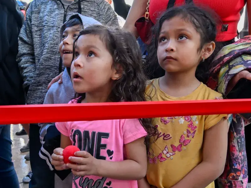 Bruno Serato rozdal už přes 8 milonů porcí jídla hladovým dětem