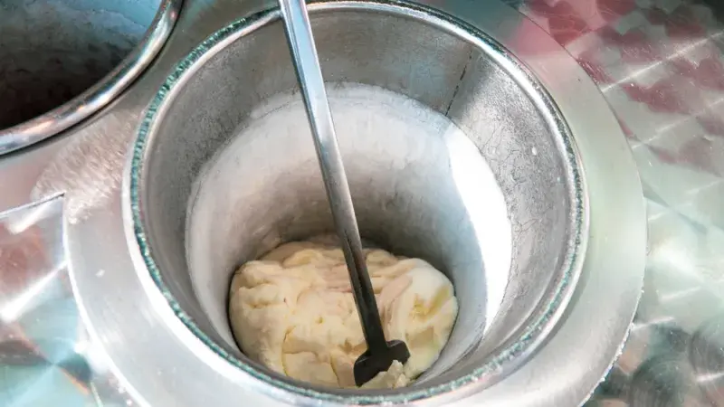 Turecká zmrzlina dondurma