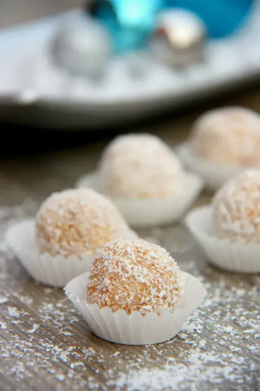 Nepečené kokosové kuličky