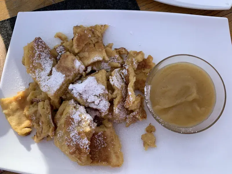 Kaiserschmarrn s jablečným pyré