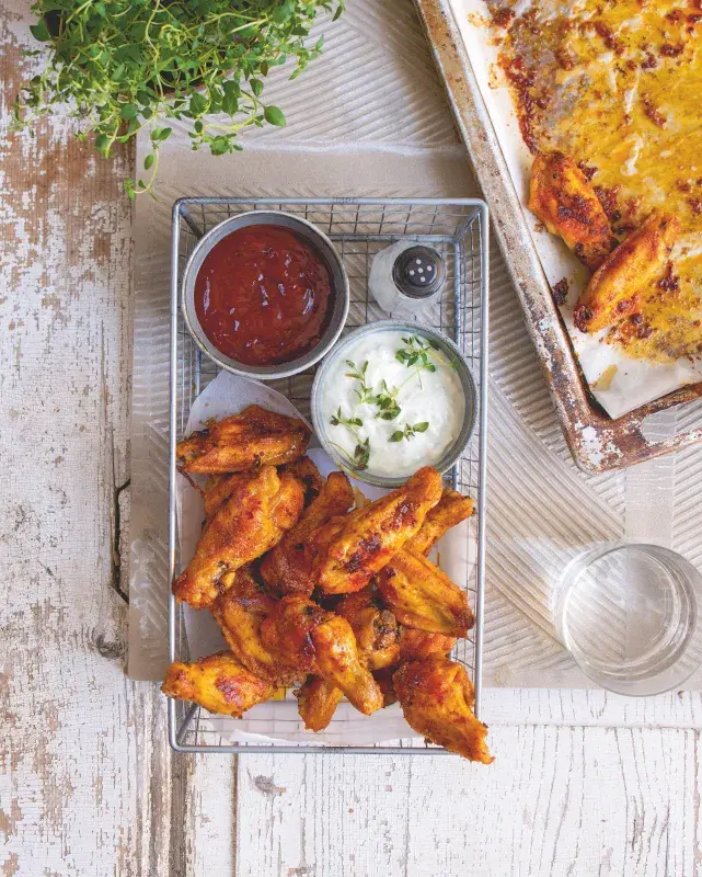 Kuřecí křídla s dipem z modrého sýra