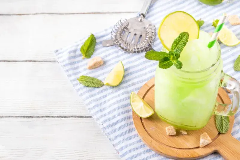 Mojito: 114 kcal / 100 ml