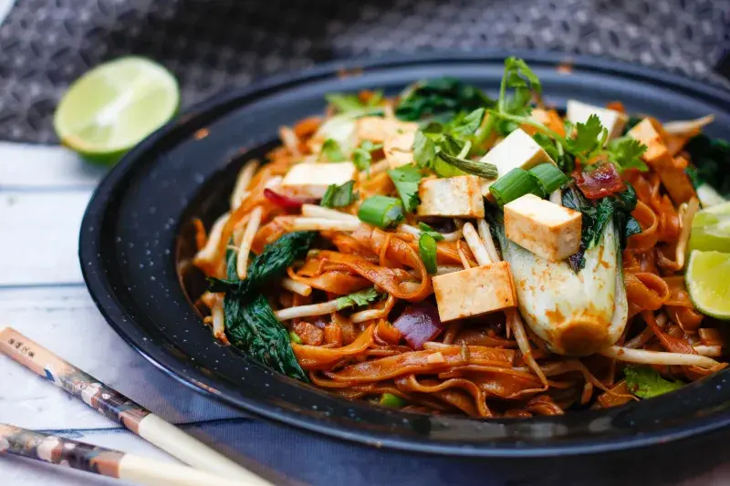 Pad thai nudle s tofu