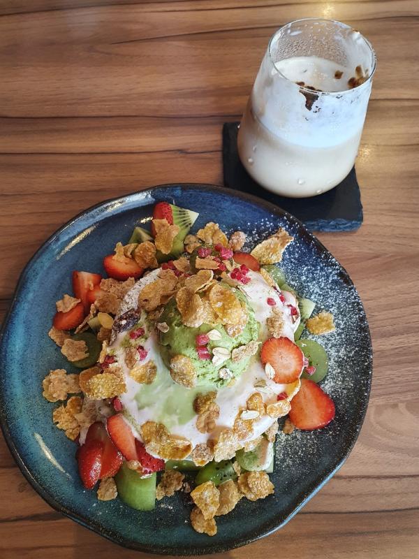 Palačinky ozdobené cornflakes