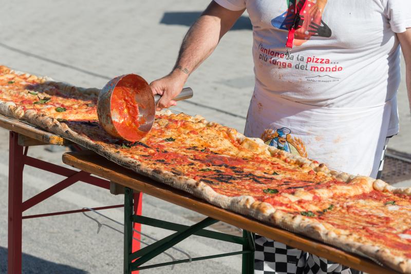 Pizza fest v Neapoli