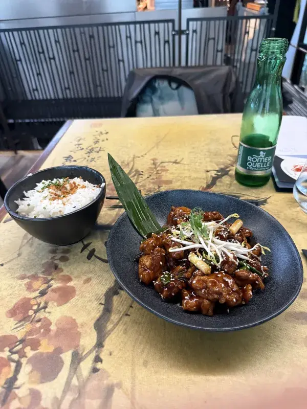 Kung pao z restaurace Sia