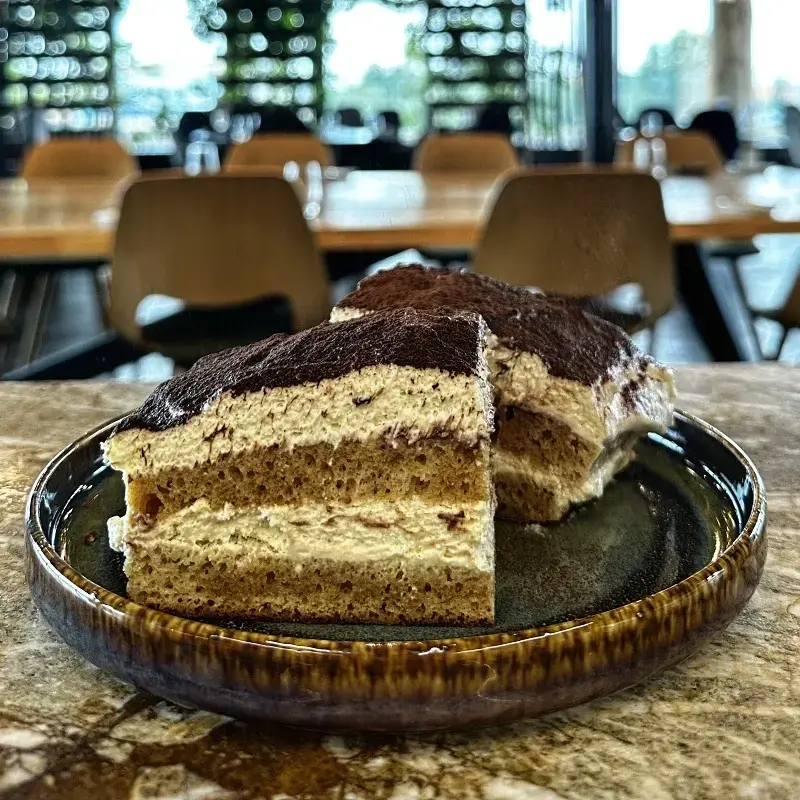 „Tiramisu“ s misem a tamari