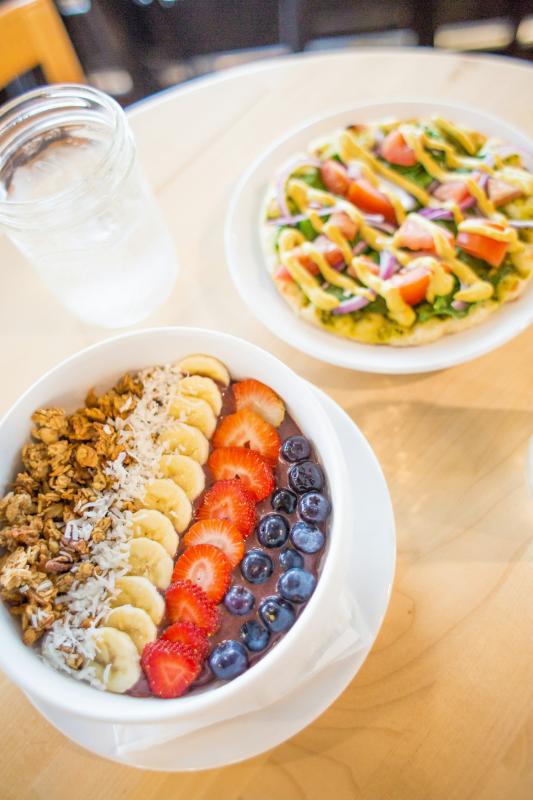 Acai bowl