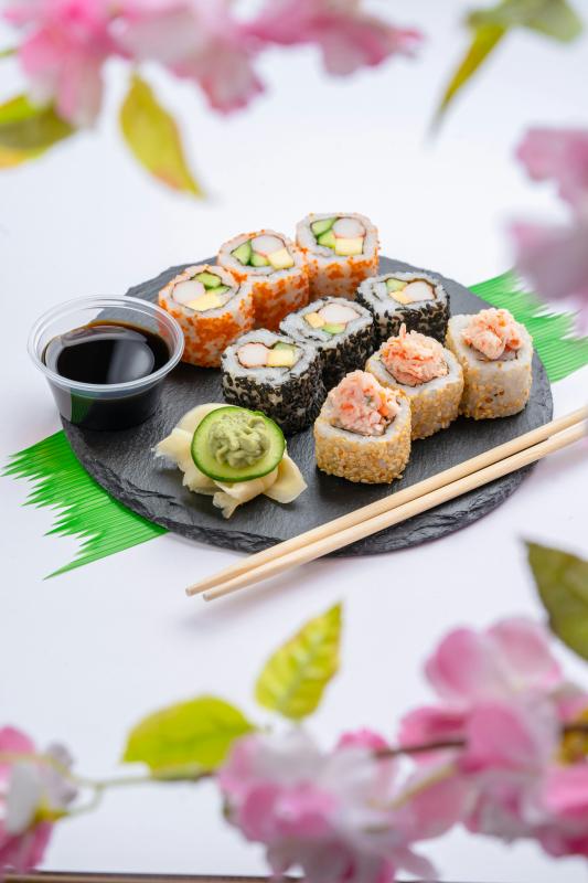 Uramaki sushi
