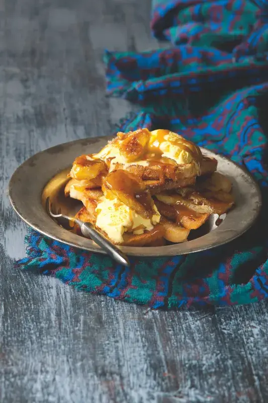 Toust s banánem, máslem & rumem