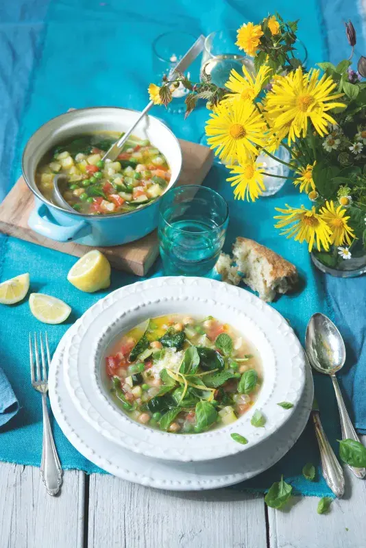 Polévka minestrone