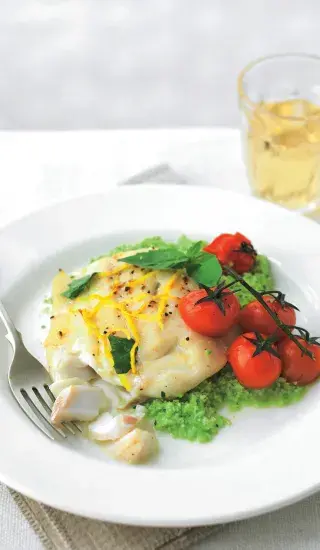 Bílá ryba s hráškovým pyré