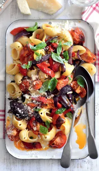 Těstoviny s pečenou zeleninou