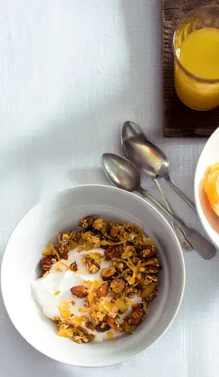 Citrusové müsli s jogurtem