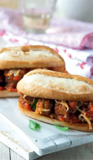 Sendvič s masovými kuličkami