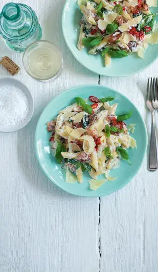 Ostré těstoviny se slaninou a ricottou 