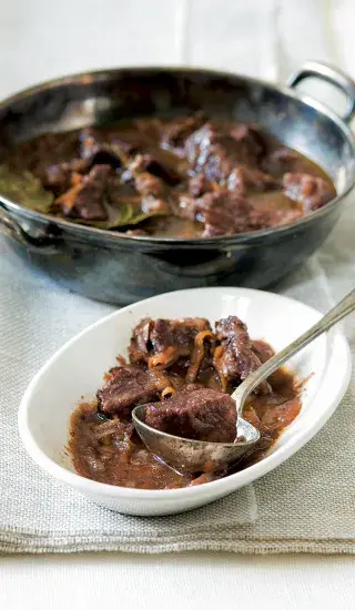 Pomalu pečená srnčí kýta