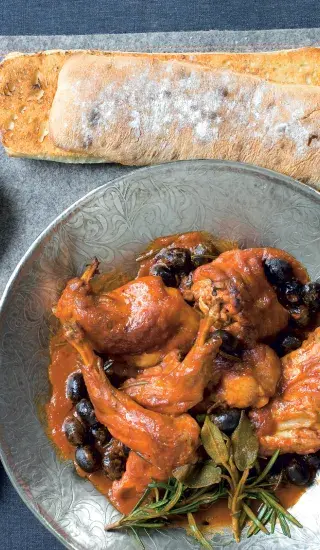 Coniglio alla cacciatora (králík po myslivecku)