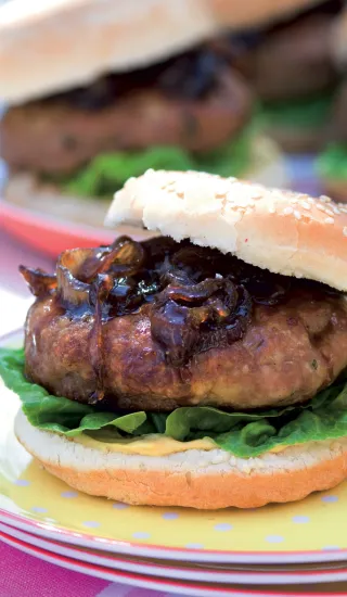 Vepřové burgery s nivou