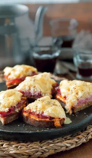 Sendviče a chlebíčky (659)