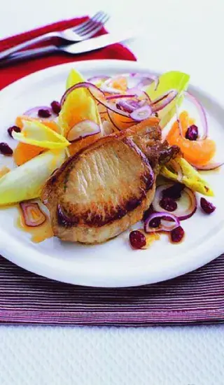 Vepřové s ovocným salátem