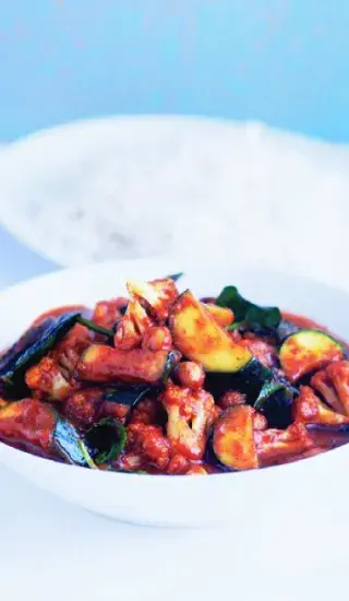 Sladce pálivé zeleninové kari