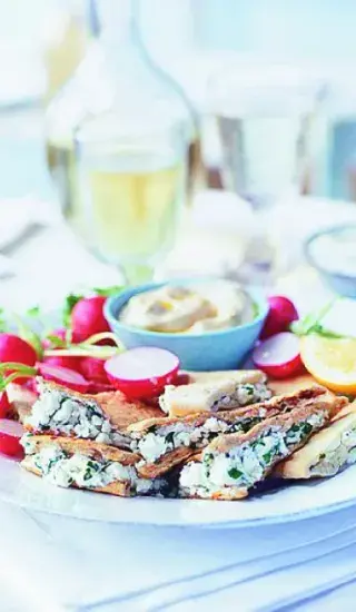 Křupavé jednohubky s fetou