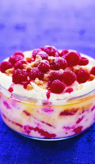 Pečený trifle s malinami