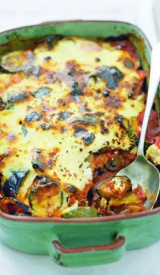 Vegetariánská musaka s fetou
