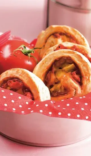 Havajské pizzové rolky