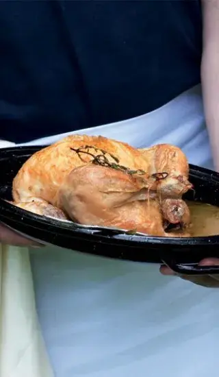 Dokonale šťavnaté kuře se šťouchanými bramborami